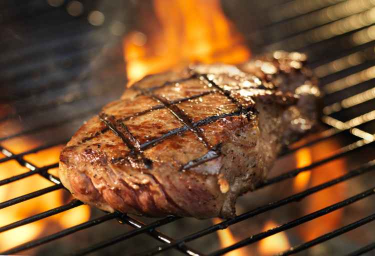 how to cook a steak on a weber charcoal grill